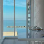 Seafront Luxury With Private Parking By Host Hero * تْشيفيتانوفا ماركي