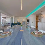 Seafront Luxury With Private Parking By Host Hero * تْشيفيتانوفا ماركي