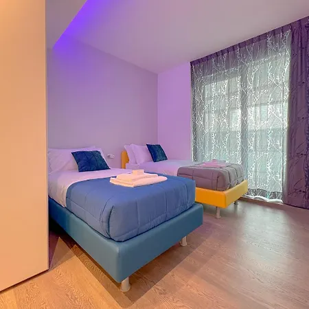 Seafront Luxury With Private Parking By Host Hero * 시비타노바 마르셰