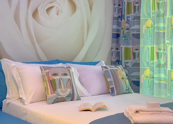 Seafront Luxury With Private Parking By Host Hero *