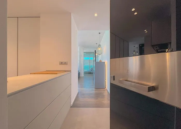 公寓 Seafront Luxury With Private Parking By Host Hero