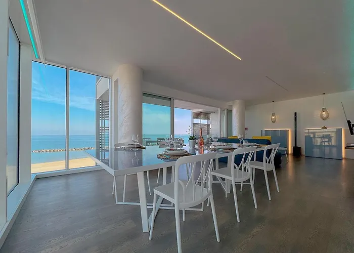 Seafront Luxury With Private Parking By Host Hero Apartment Civitanova Marche