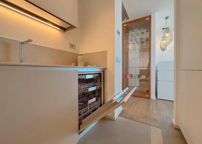 Seafront Luxury With Private Parking By Host Hero * Civitanova Marche