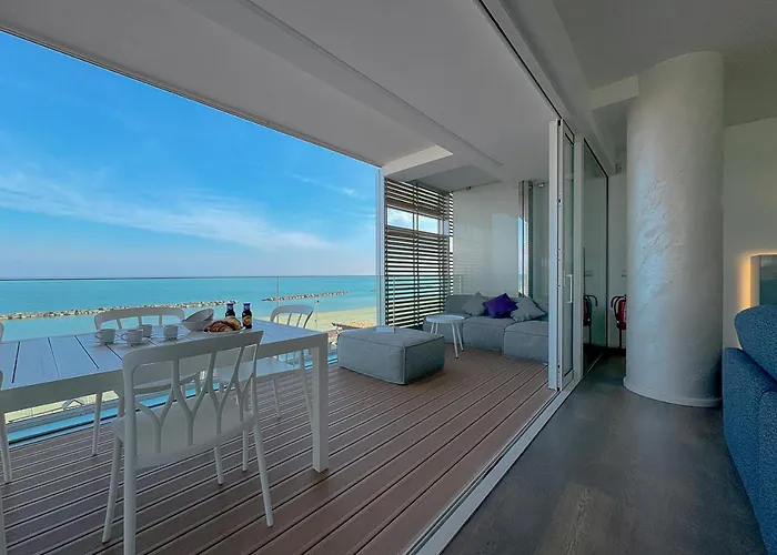 公寓 Seafront Luxury With Private Parking By Host Hero 西维尔诺瓦·马尔凯