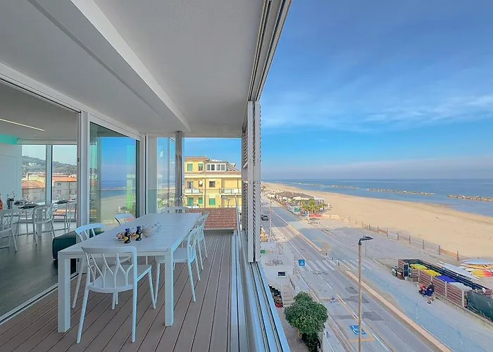 Seafront Luxury With Private Parking By Host Hero Civitanova Marche