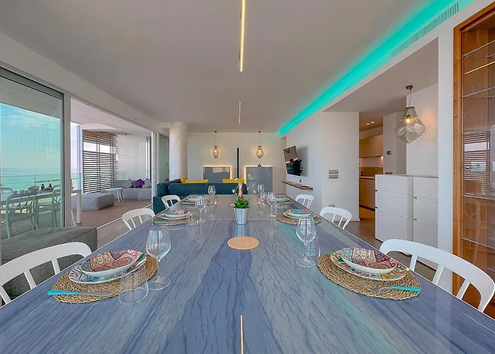 Seafront Luxury With Private Parking By Host Hero * 西维尔诺瓦·马尔凯