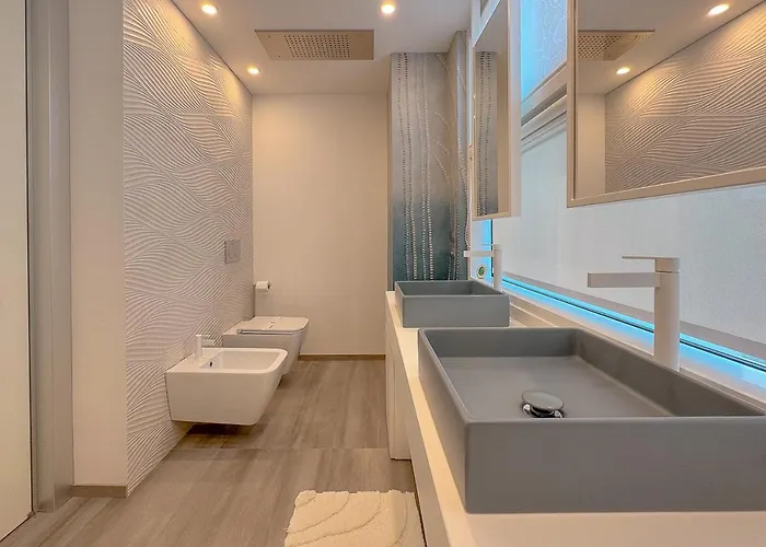 Apartment Seafront Luxury With Private Parking By Host Hero Civitanova Marche